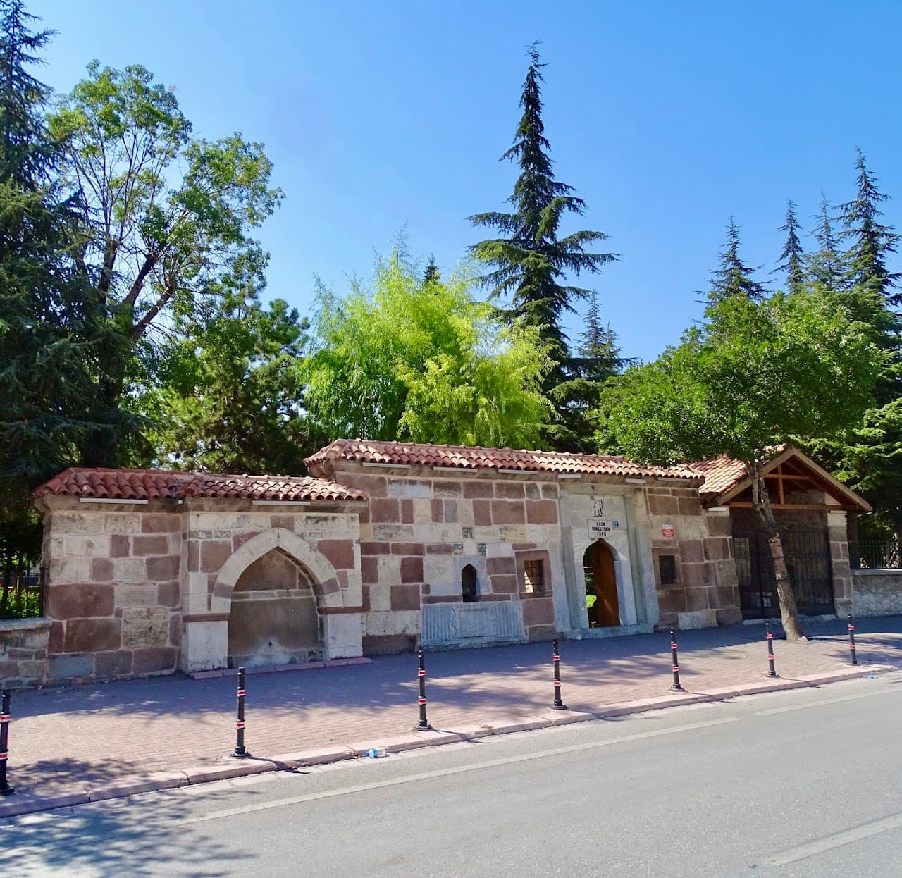 Hoca Ahmet Fakih Camii Çeşmesi
