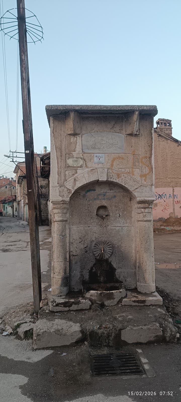 Gildan Dede Çeşmesi
