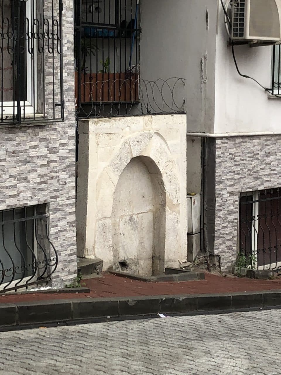 Müezzin Sokağı Çeşmesi