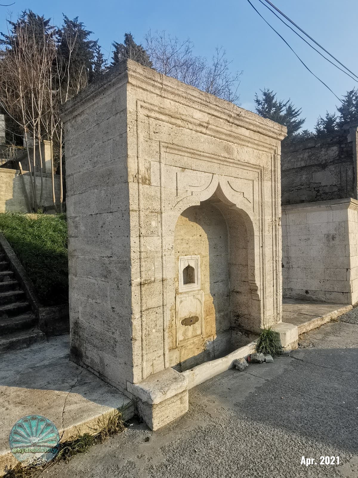 Özdeş Sokak Çeşmesi