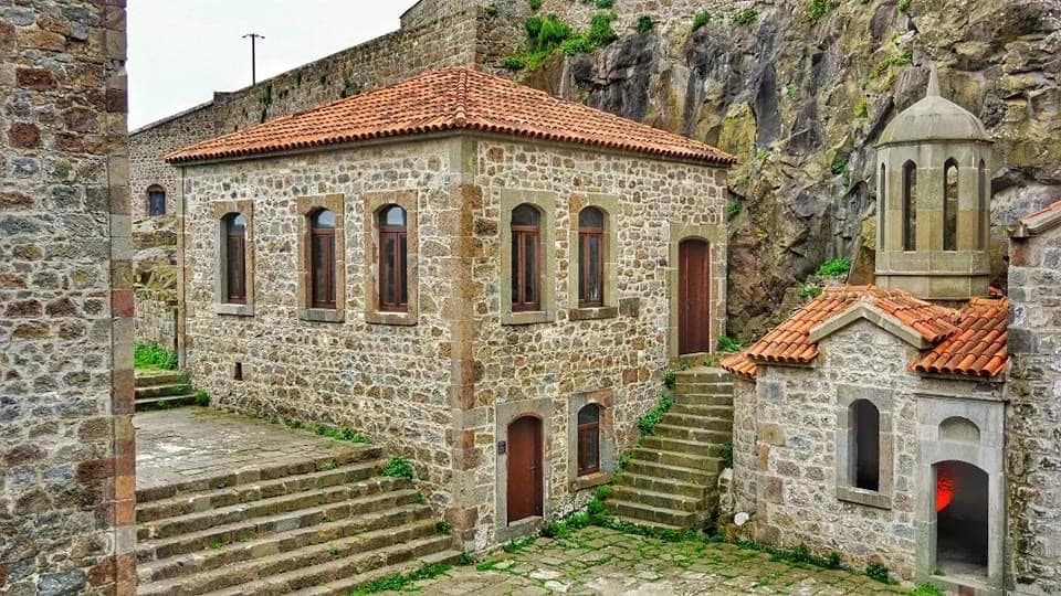 Manastır Çeşmesi