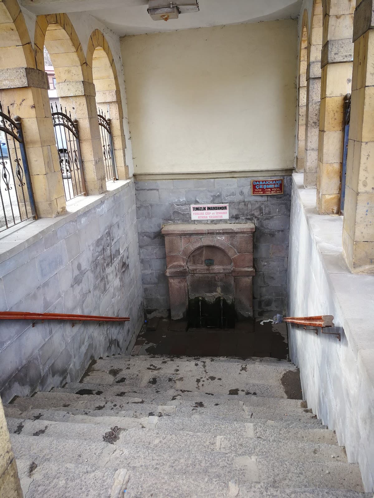 Eminkurbu Çeşmesi