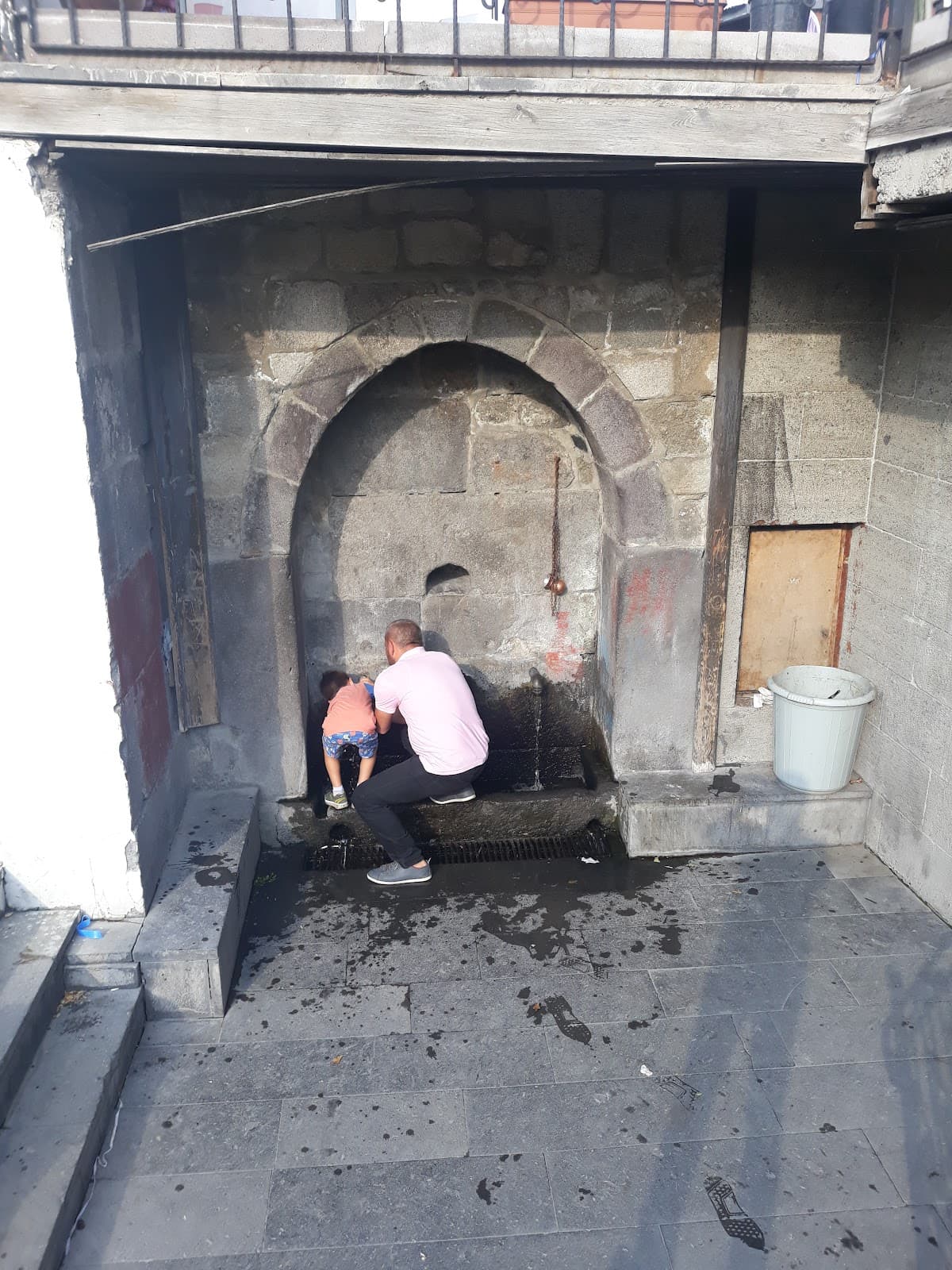 Millet Bahçe Çeşmesi