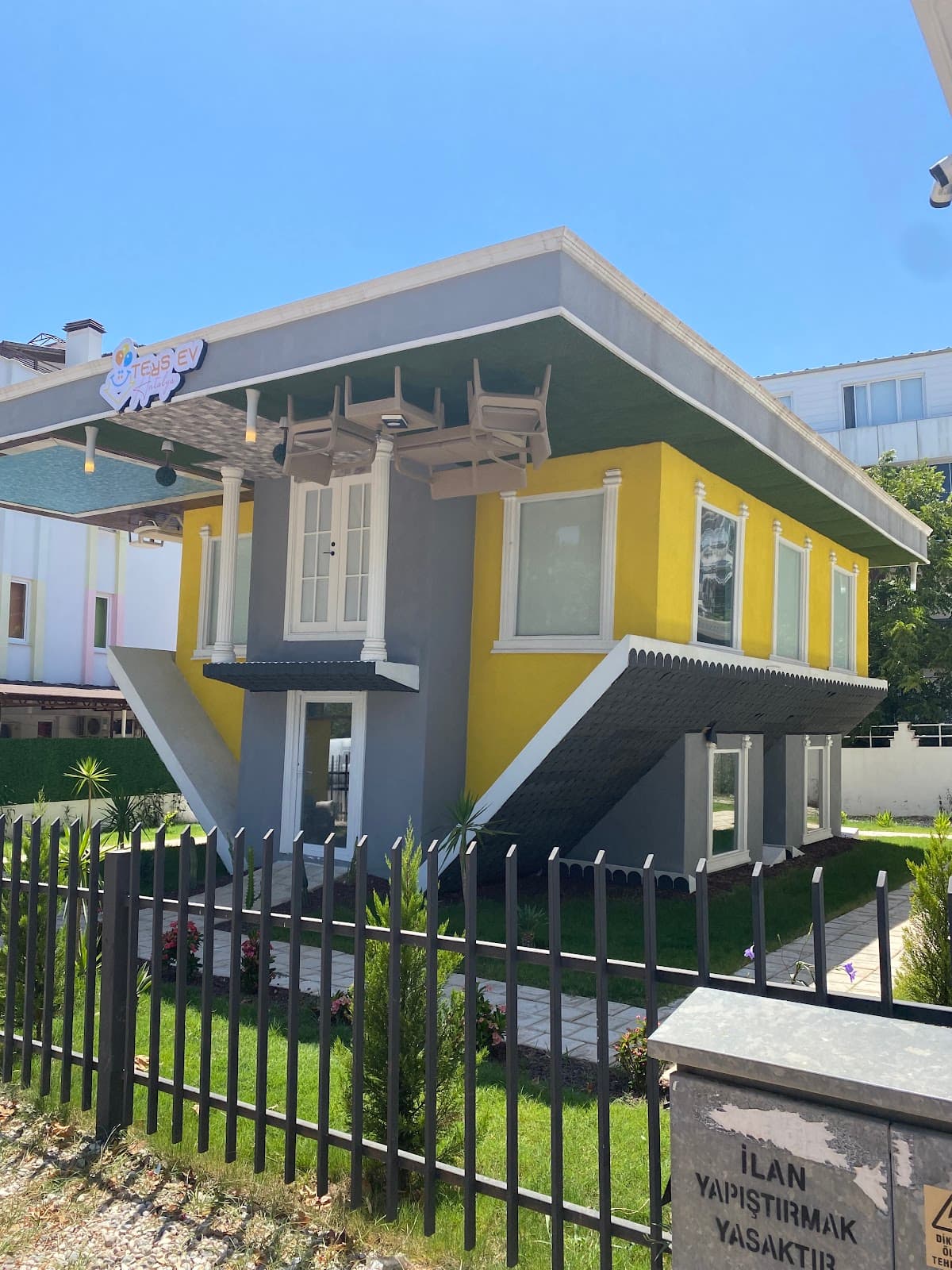 Upsidedown house