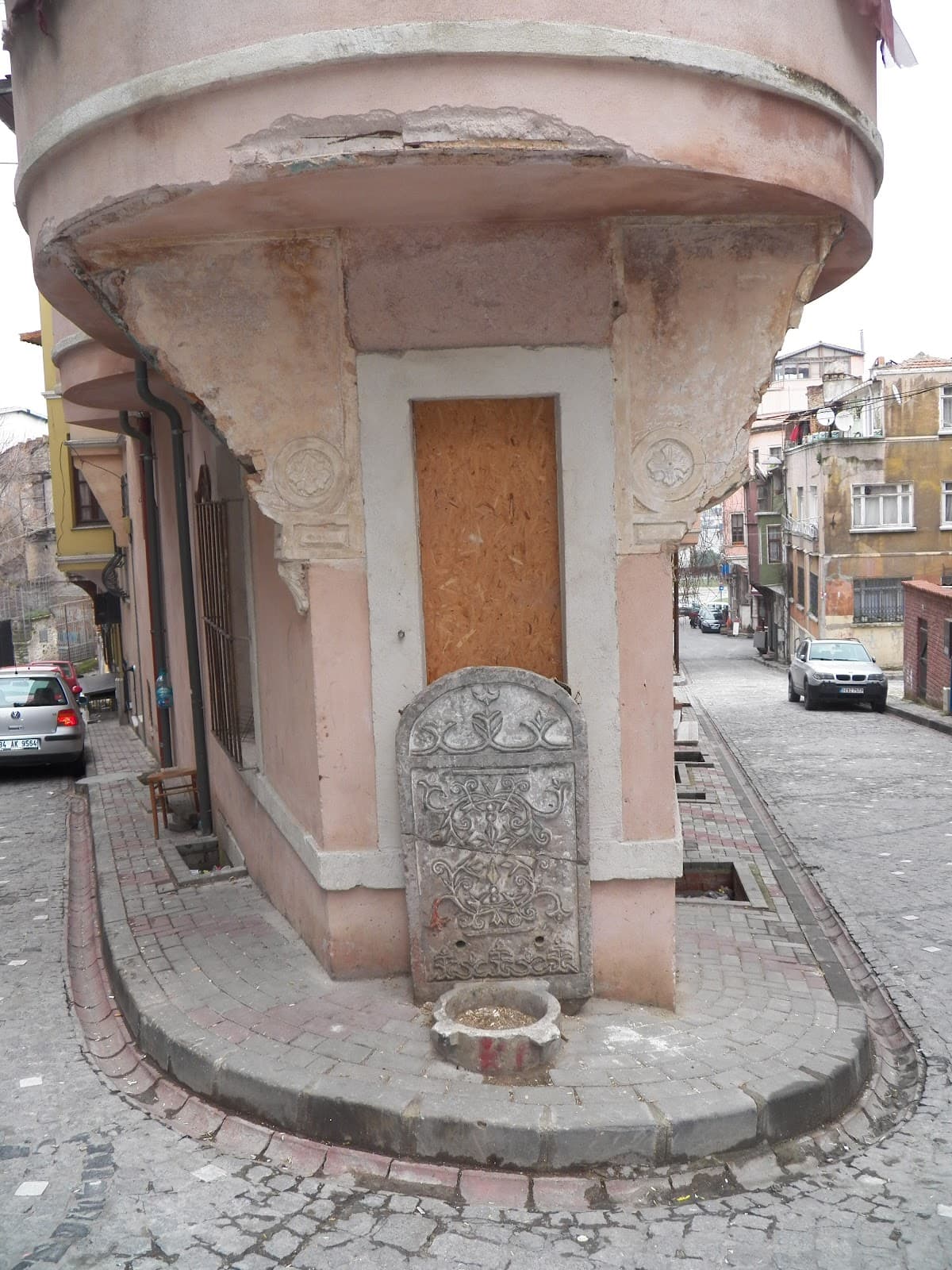 Dolaplı Bostan Sokağı Çeşmesi