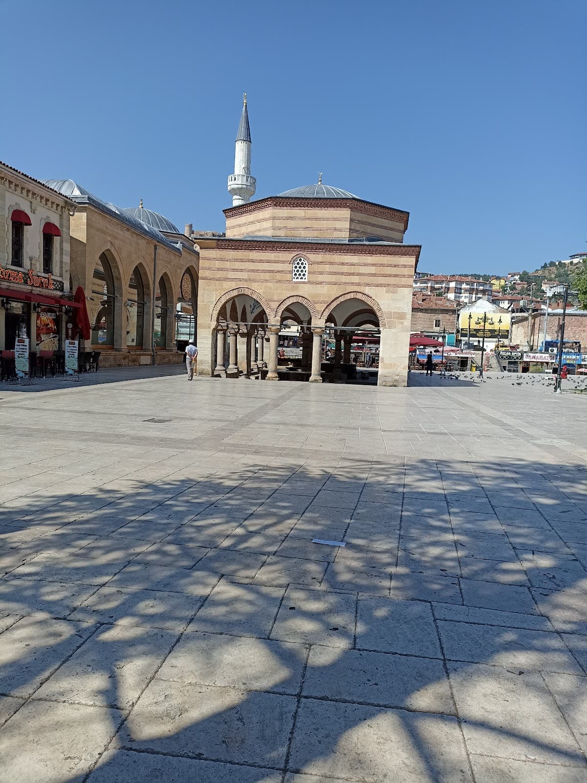 Aşağı İmaret Sokak Meydan Çeşmesi