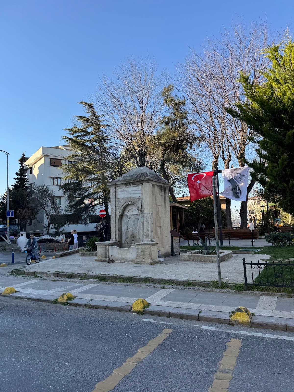 Çeşme, Susuzbağ Sokak