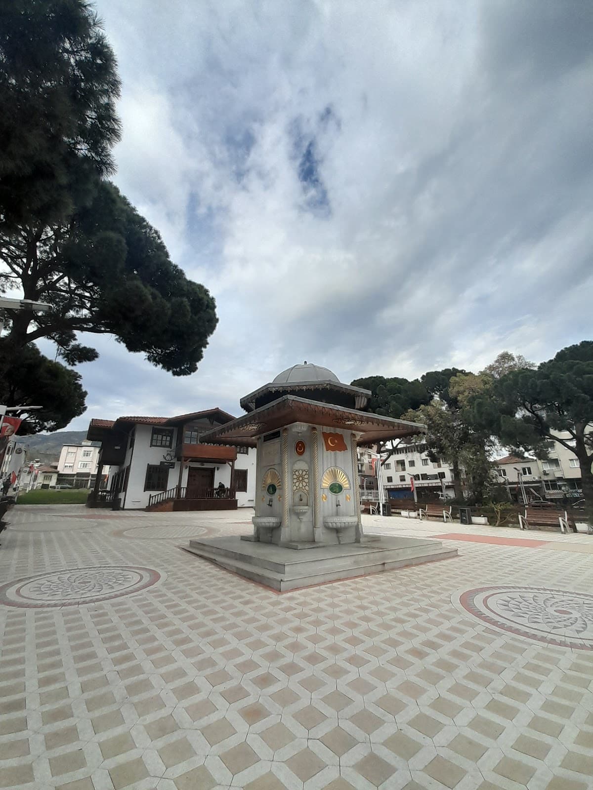 Dibek Sokak Çeşmesi