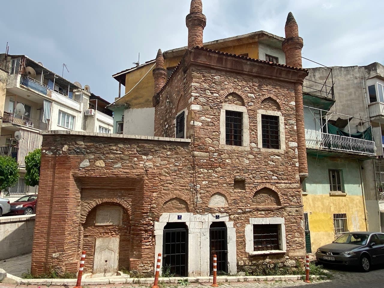 Gümrükönü Hanı Çeşmesi