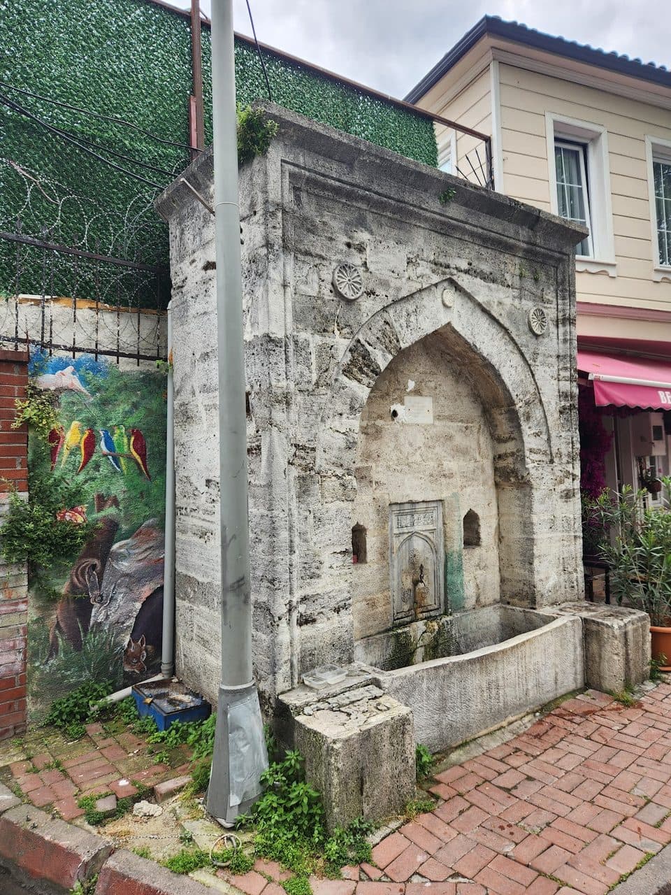 Kadırga Meydan Çeşmesi