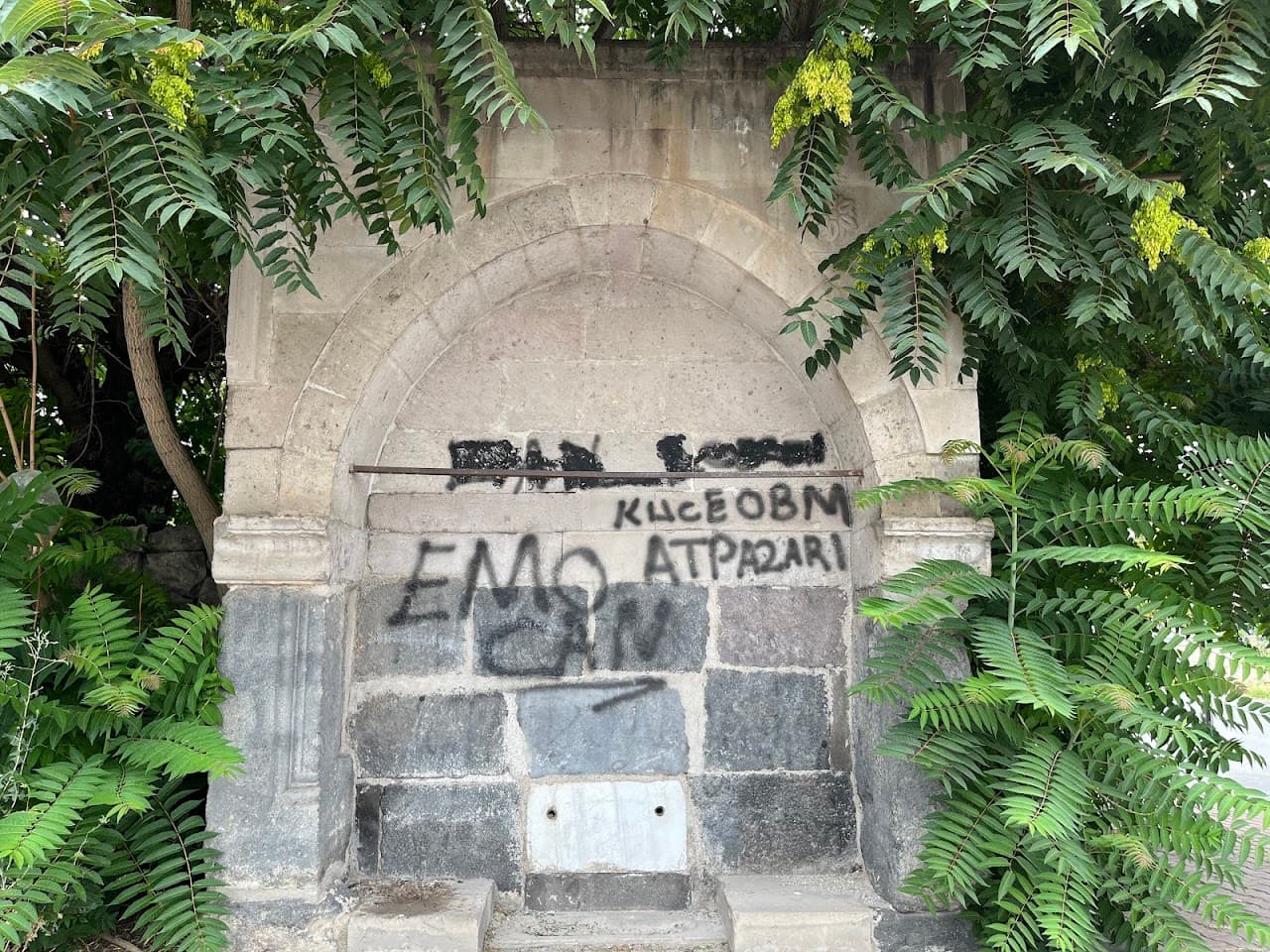 Karacaoğlu Camii Çeşmesi