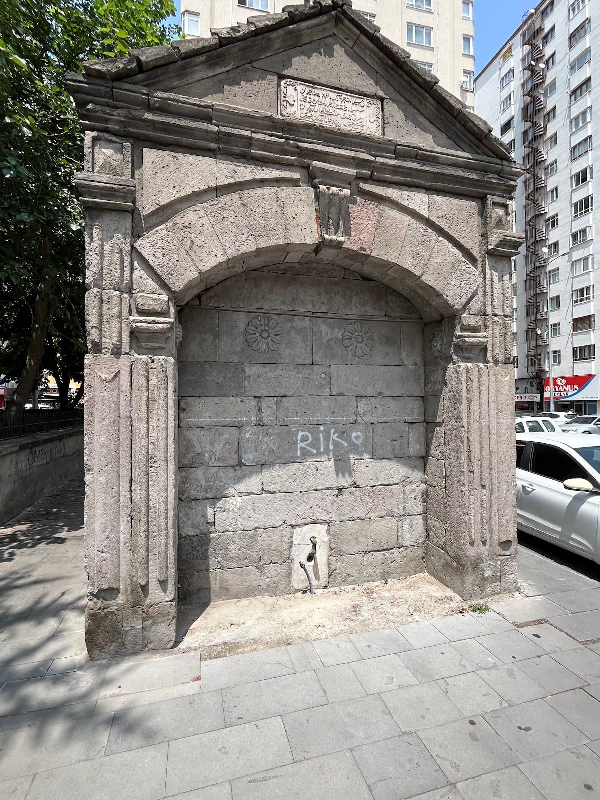 Sivas Caddesi Çeşmesi