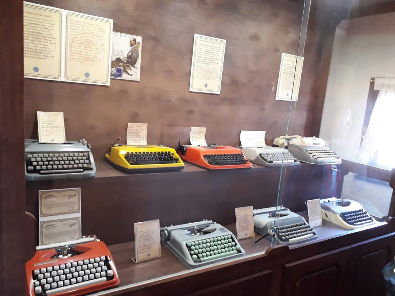 Tayfun Talipoglu Daktilo Galerisi