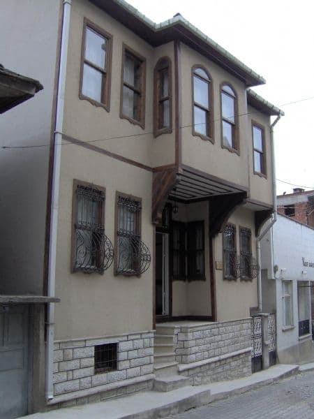 Nezihe Battal Kültür Evi