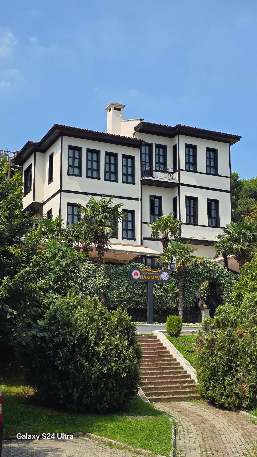 Bursa Hakim Evi