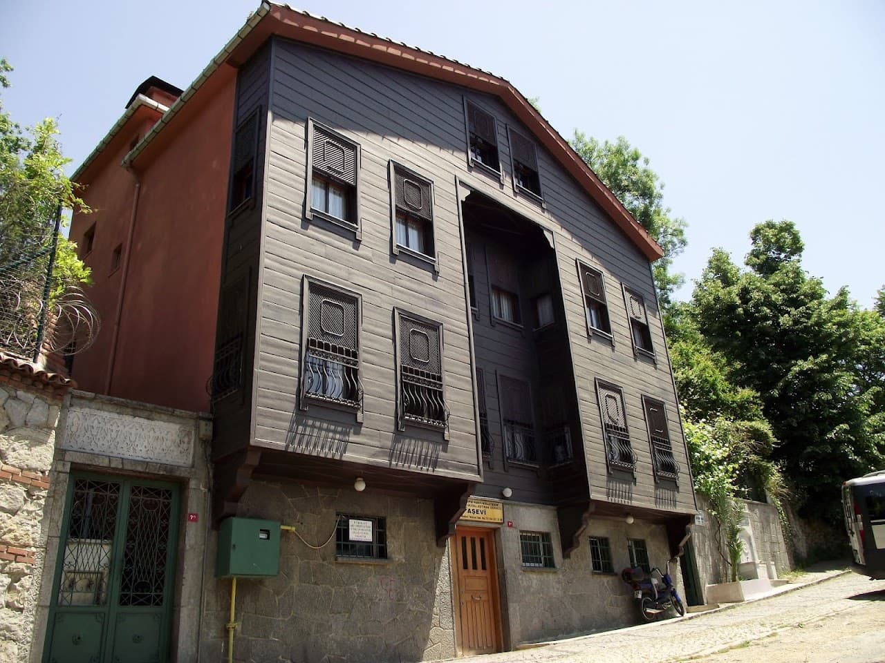 Seyfettin Raşit Bey Evi