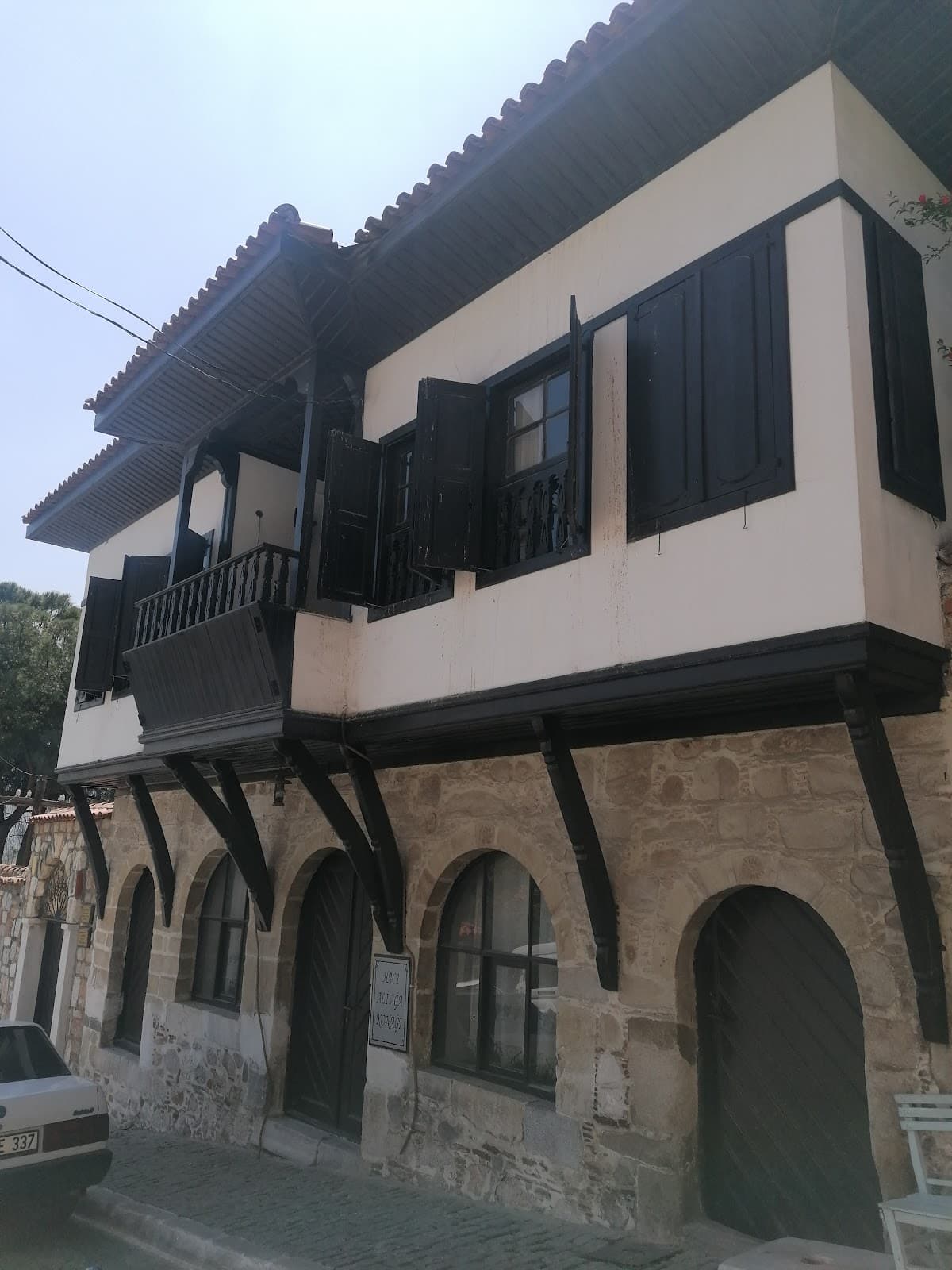 Turhan Selçuk Karikatür Evi