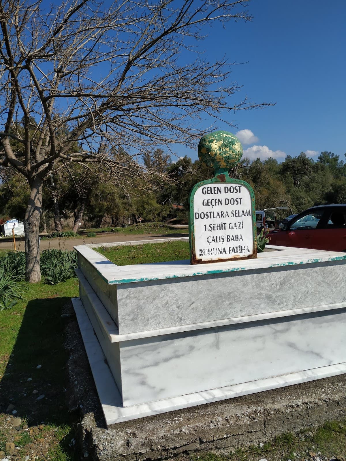 Çalış Baba Mezarı