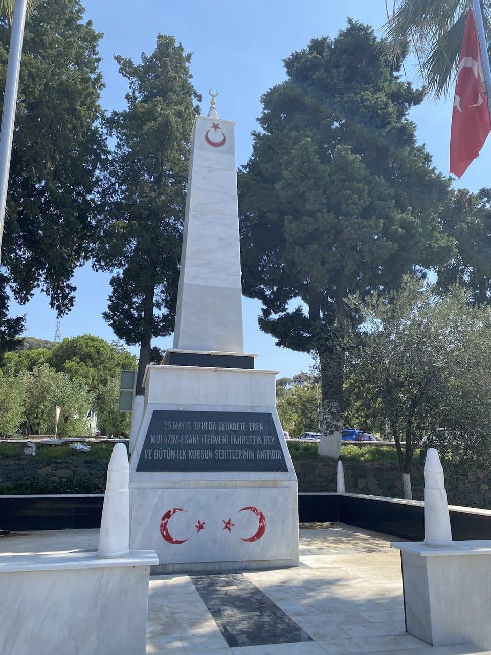 İlk Kurşun Anıtı