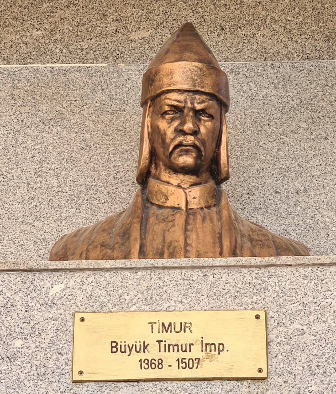 Türk Büyükleri Abidesi