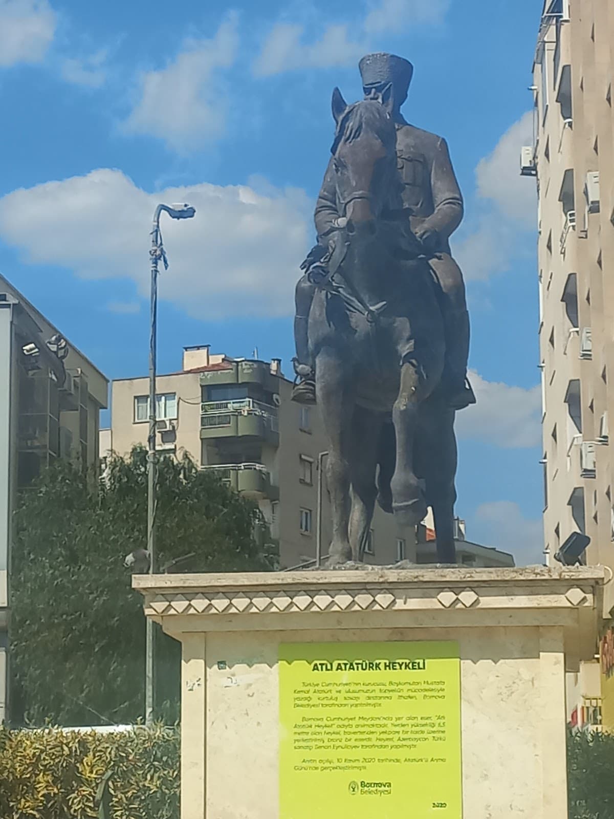 Atatürk Büstü
