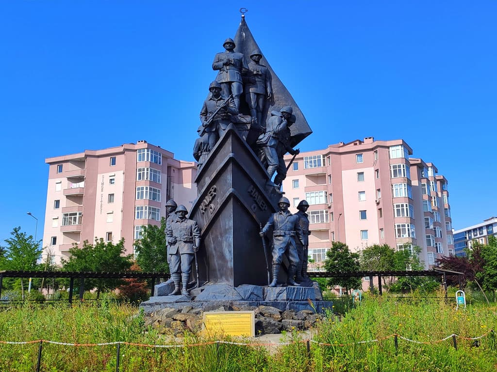 19. Fırka Anıtı