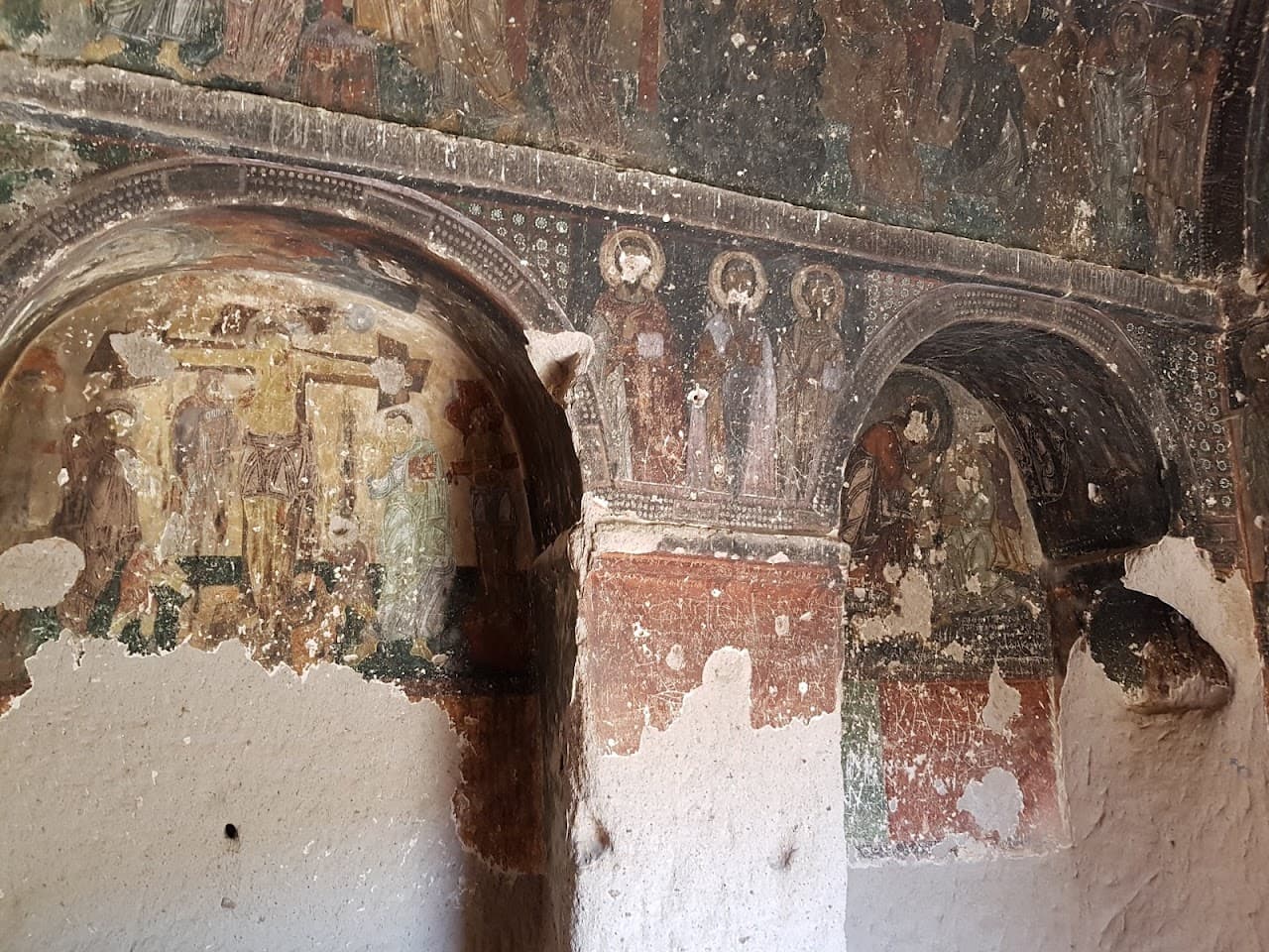 Bahattın'ın Samanlığı kilise