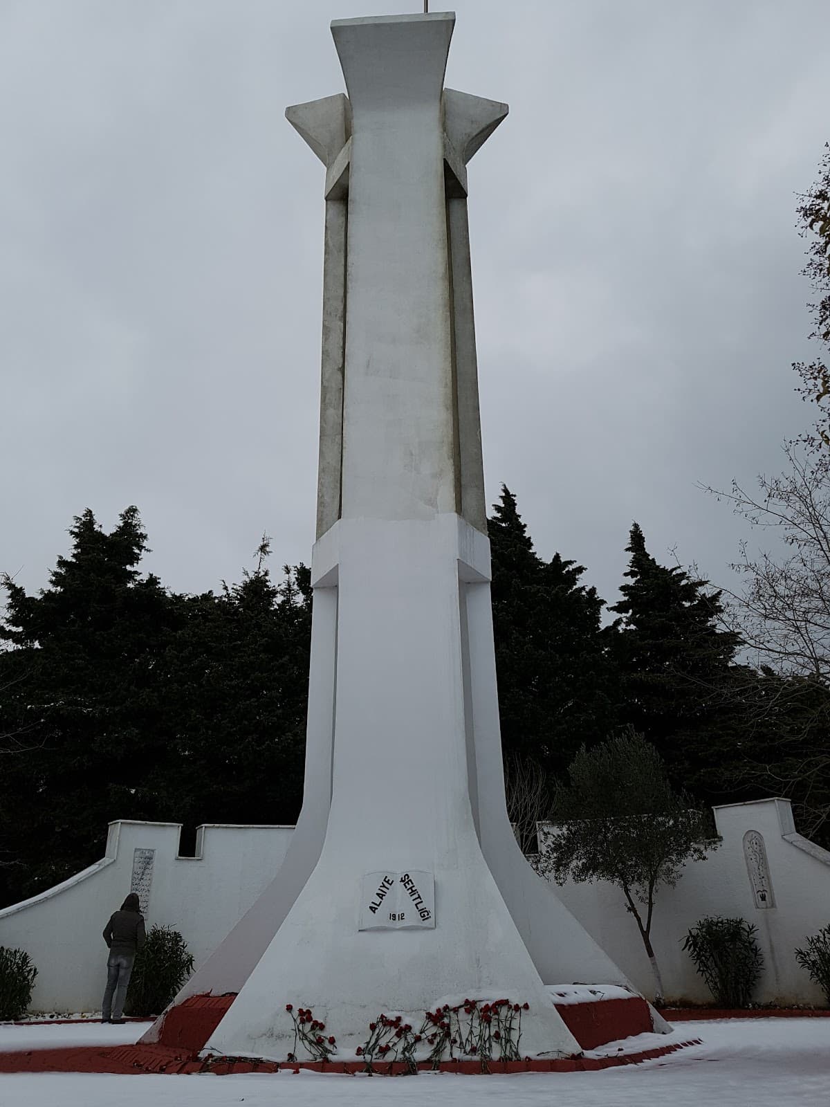 Alaiye Anıtı