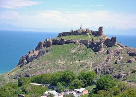 Adilcevaz castle
