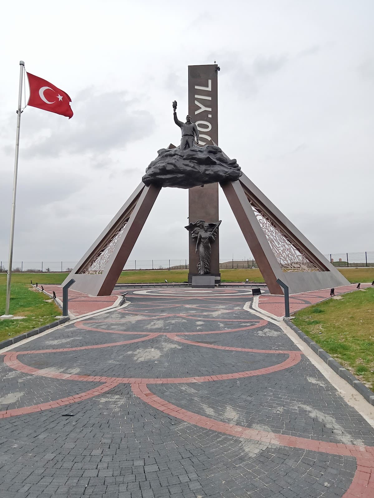 Edirne'nin Kurtuluşunun 100. Yıl Anıtı