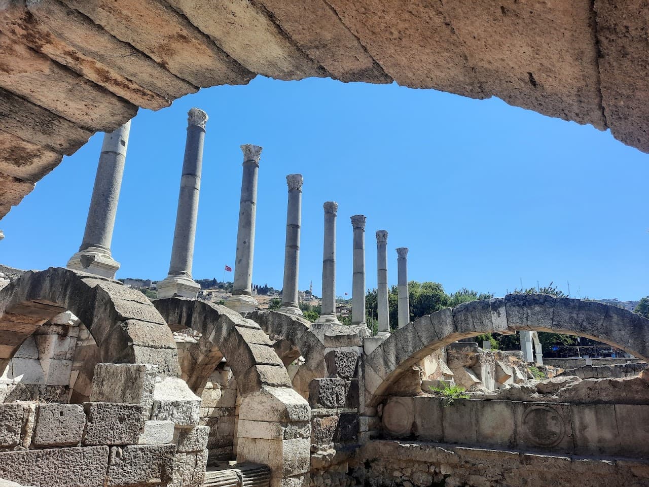 Smyrna Antik Tiyatrosu