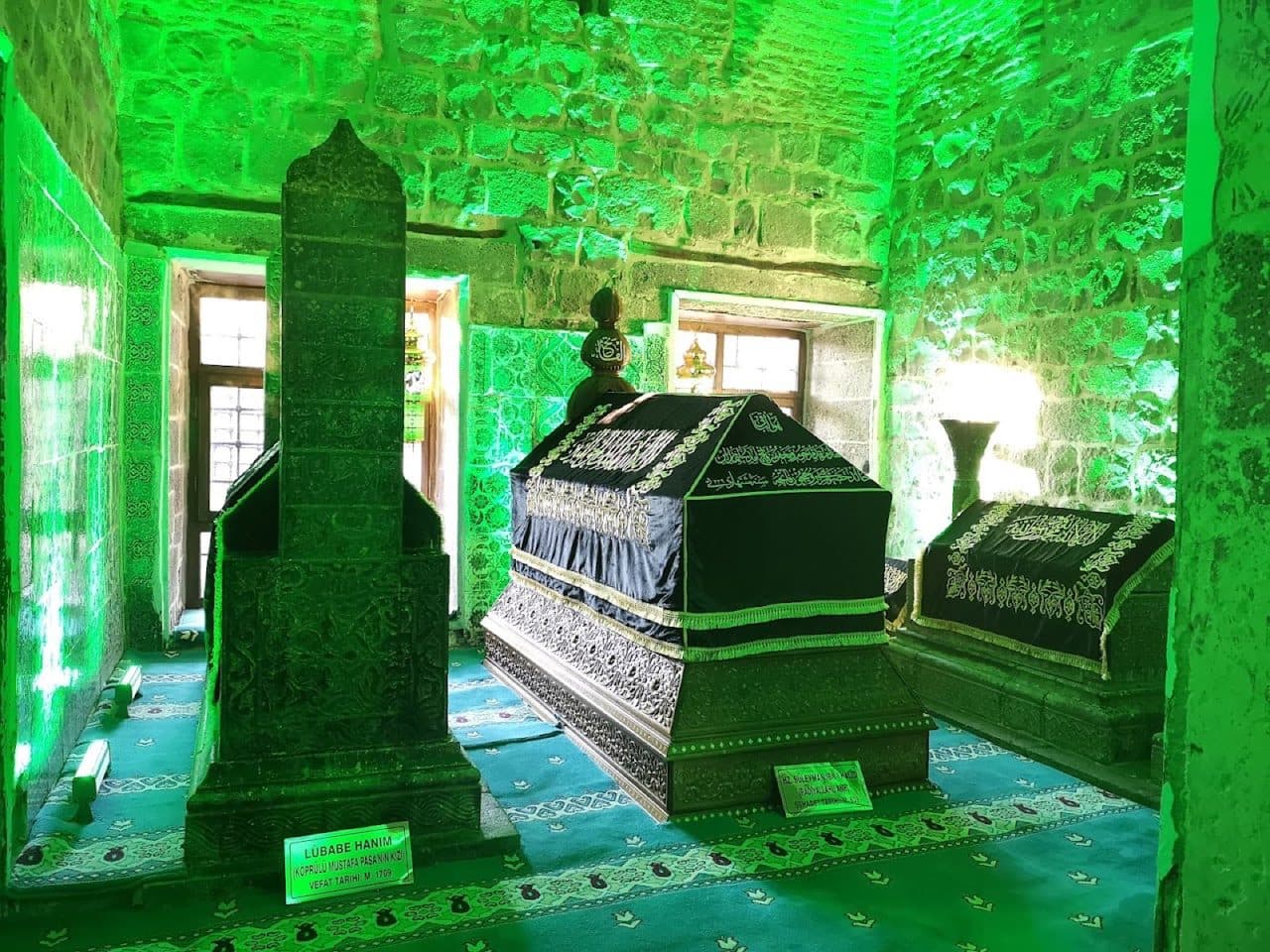 27 Sahabe Türbesi