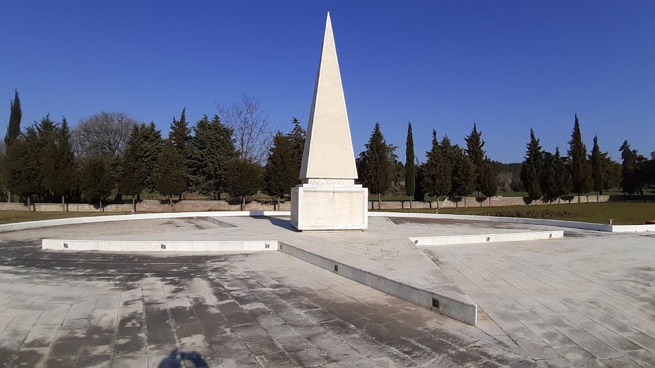 Kocadere Hastane Şehitliği Anıtı