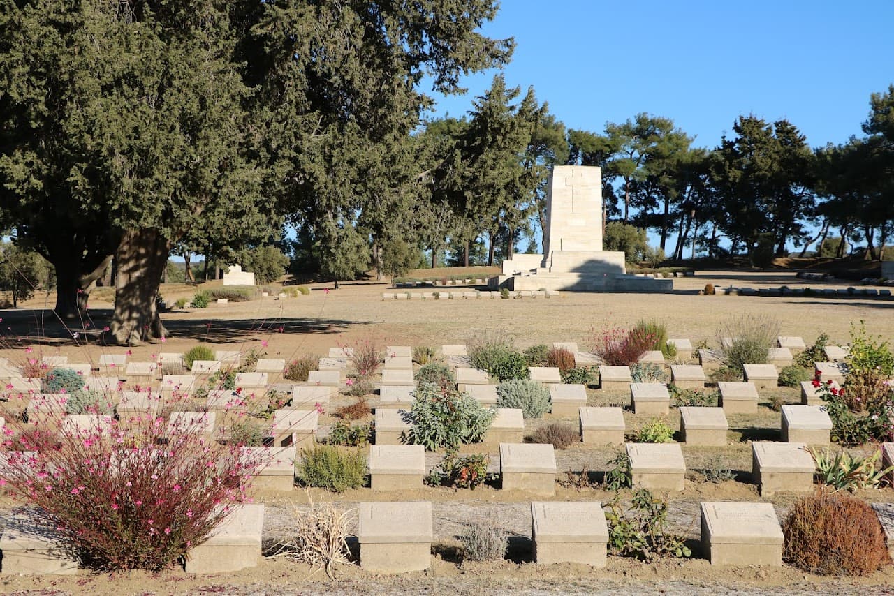 Green Hill Mezarlığı Anıtı