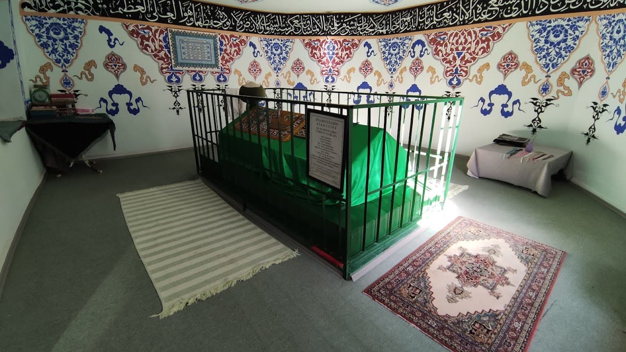 Sarbanı Ahmed Türbesi