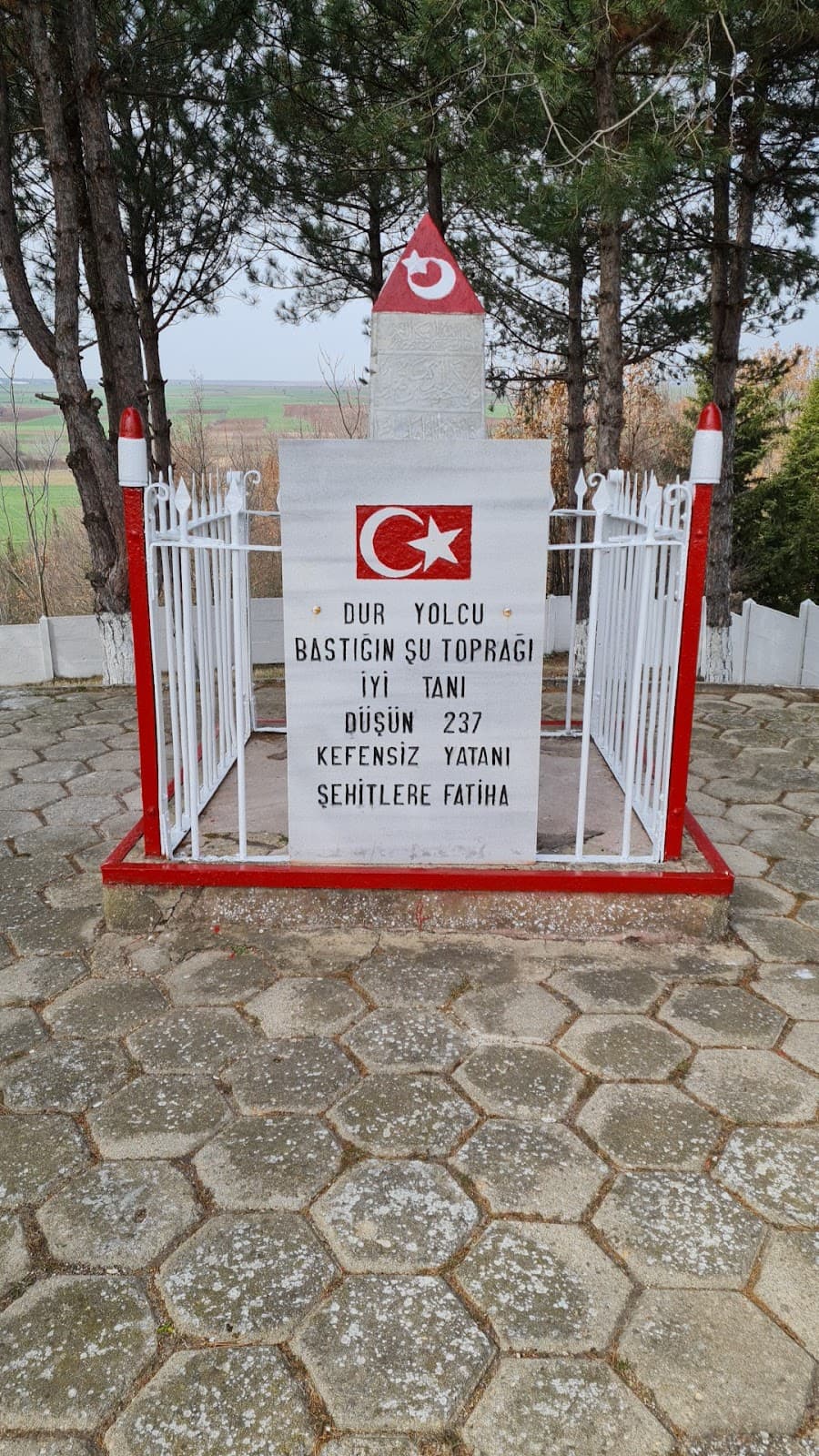 Karaağaç Balkan Harbi Şehitliği Anıtı