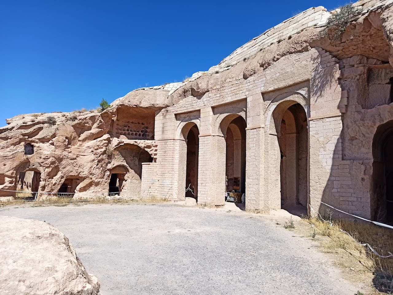 Belha Manastırı