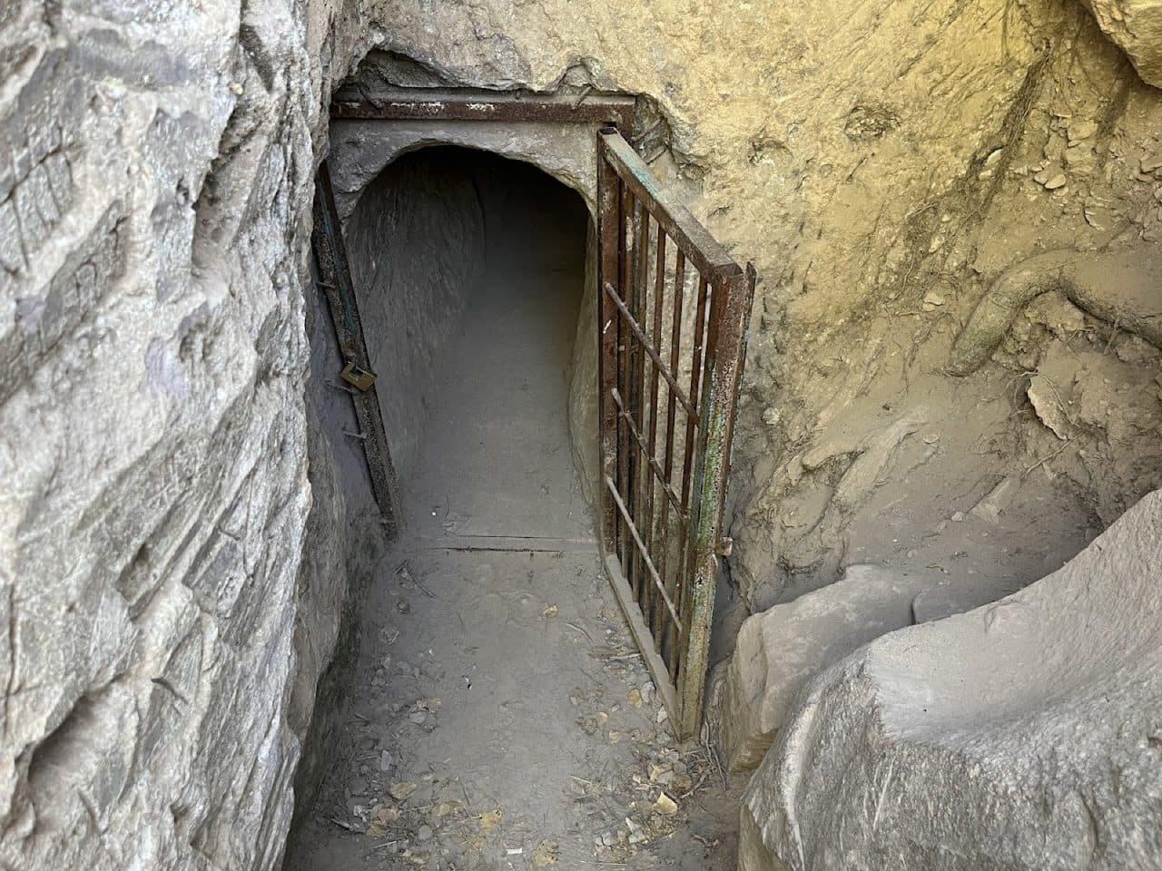 Ağırnas yeraltı şehri
