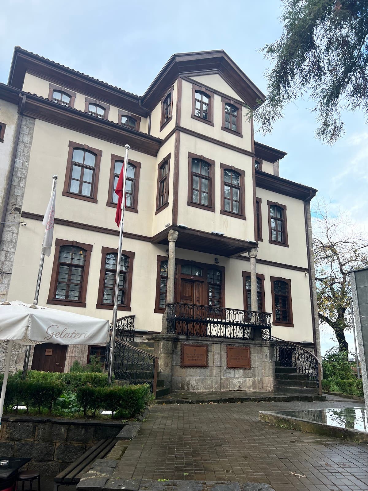 Trabzon Edebiyat Müzesi