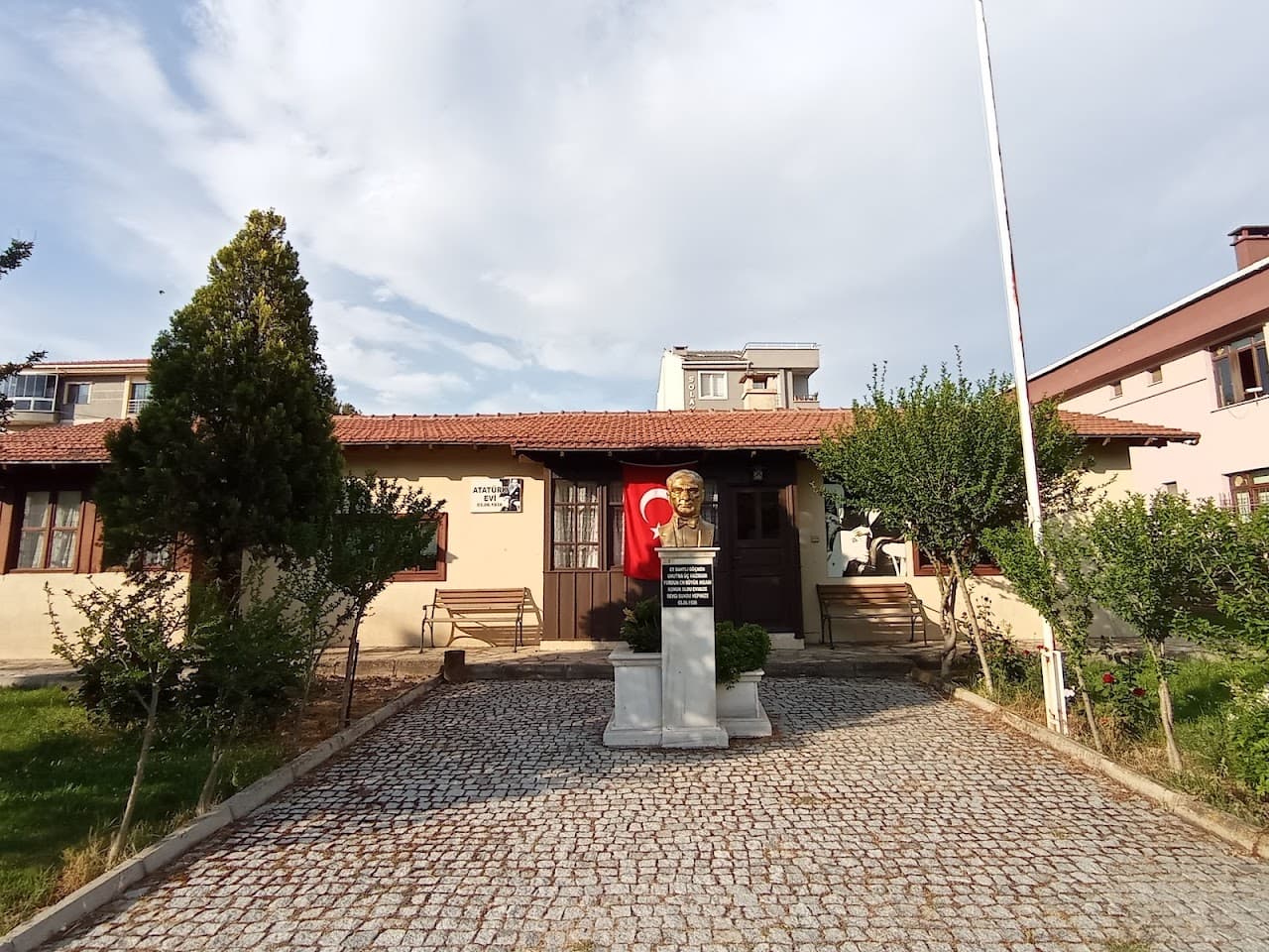 Muratlı Atatürk Evi – Etnografya Müzesi
