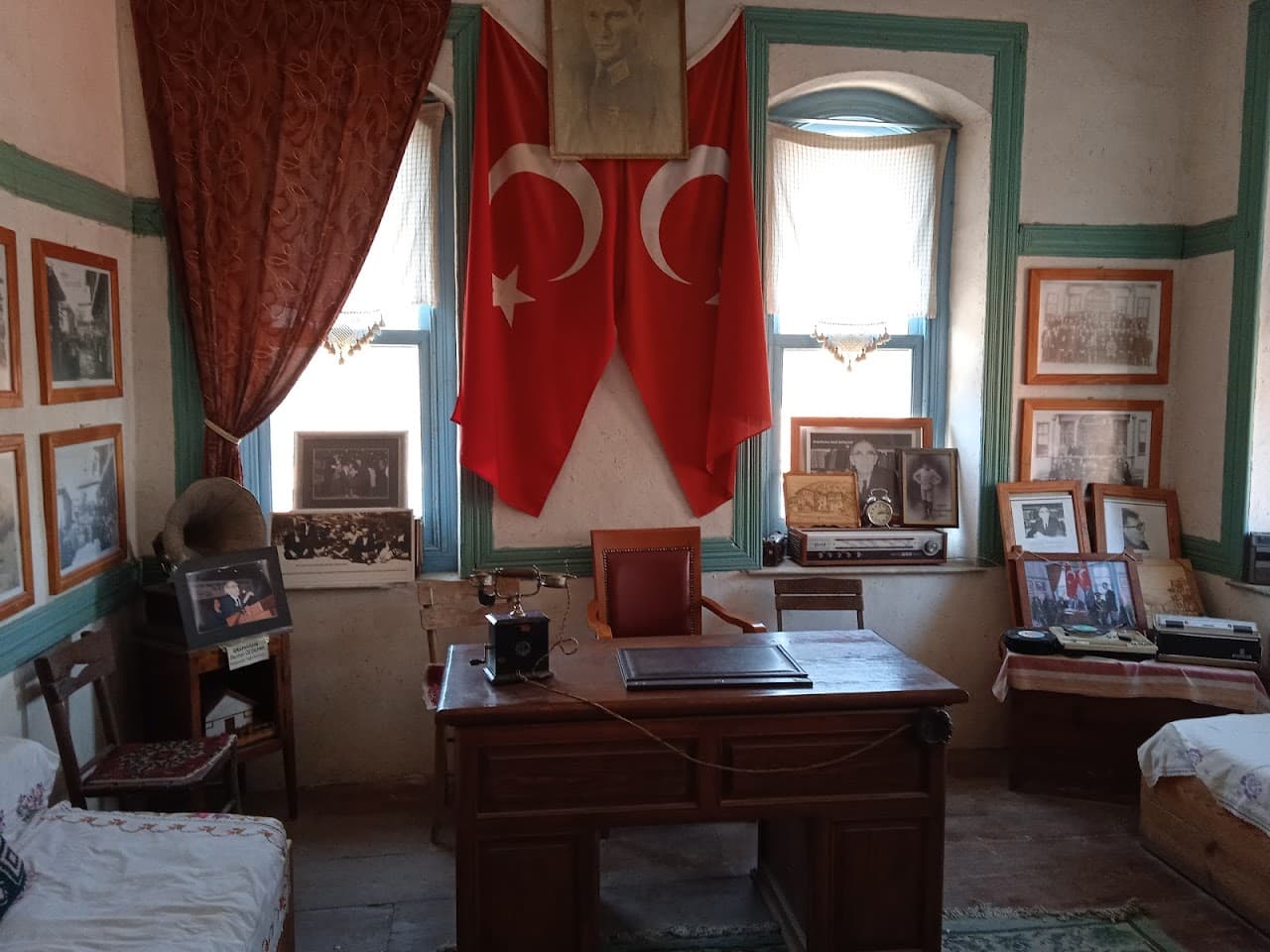 Pertev Naili Boratav, Kültür Evi
