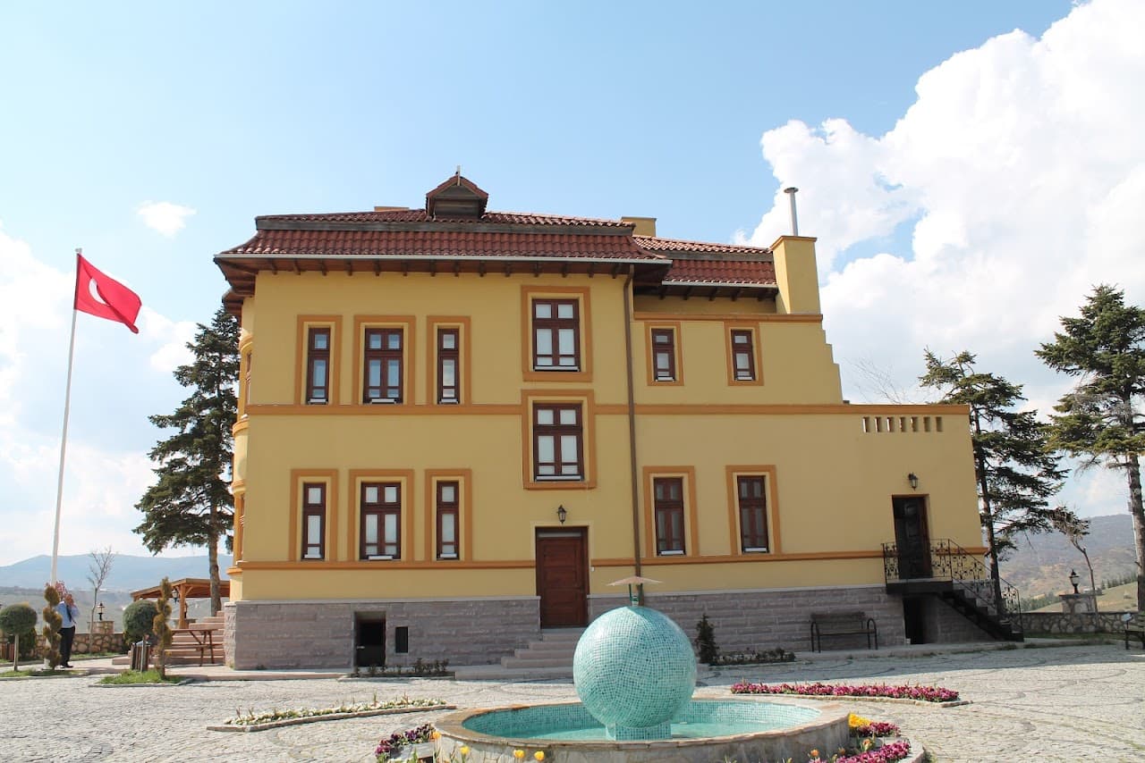 Bozüyük Şehir Müzesi ve Arşivi