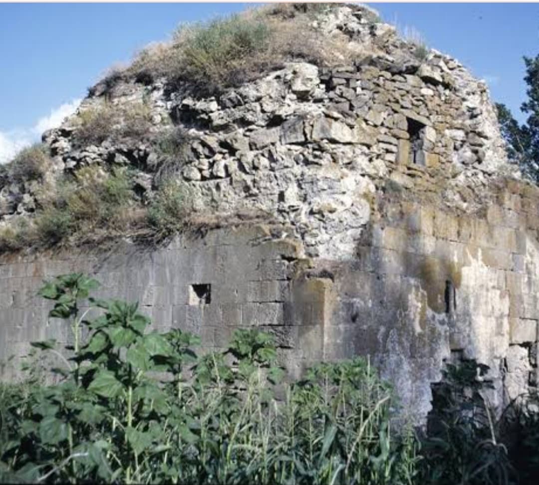 Azis Histibust Ermeni Kilisesi (Manastırı)