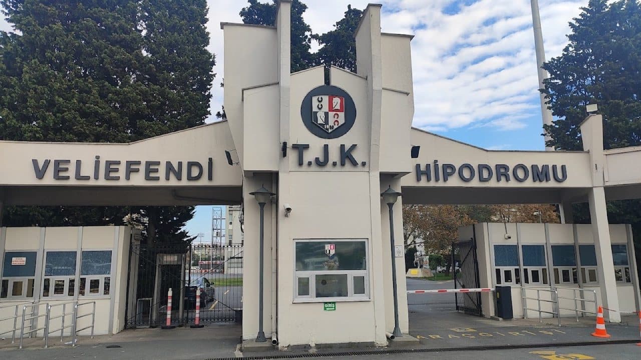 Veliefendi Hipodrumu