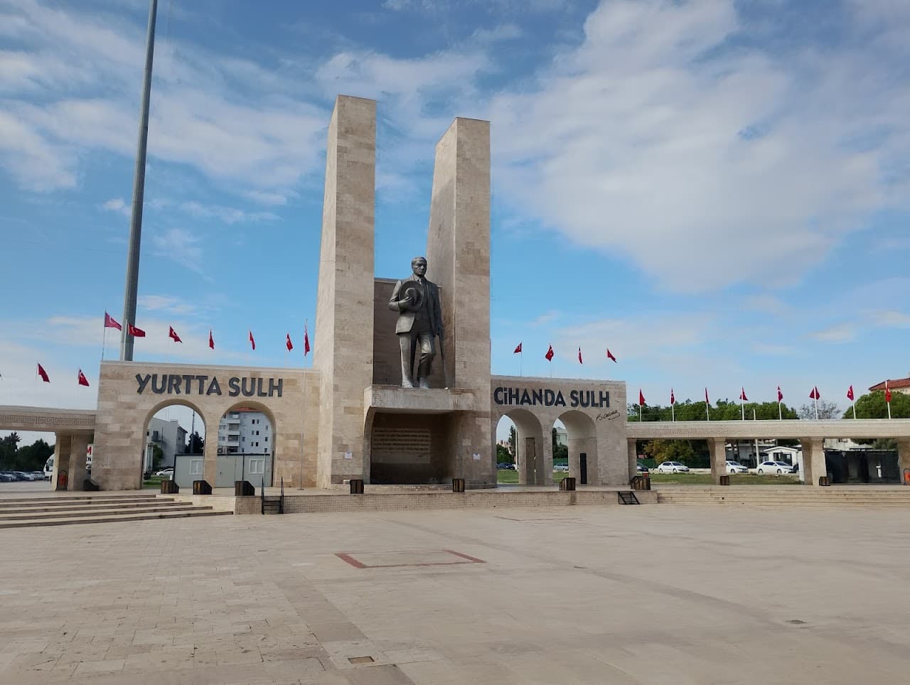 Cumhuriyet Meydanı