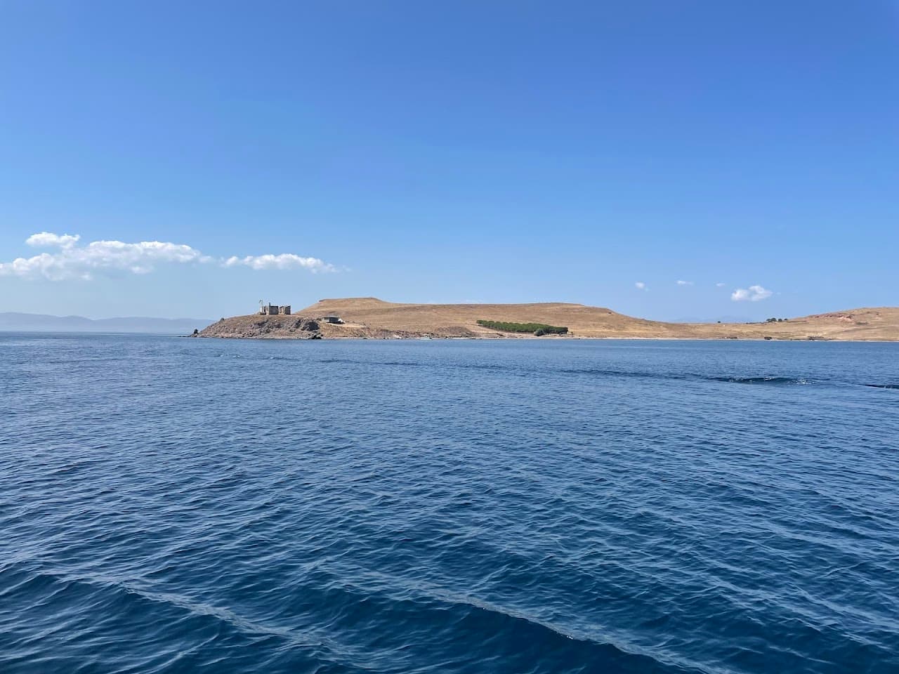 Çıplak Ada Kalesi