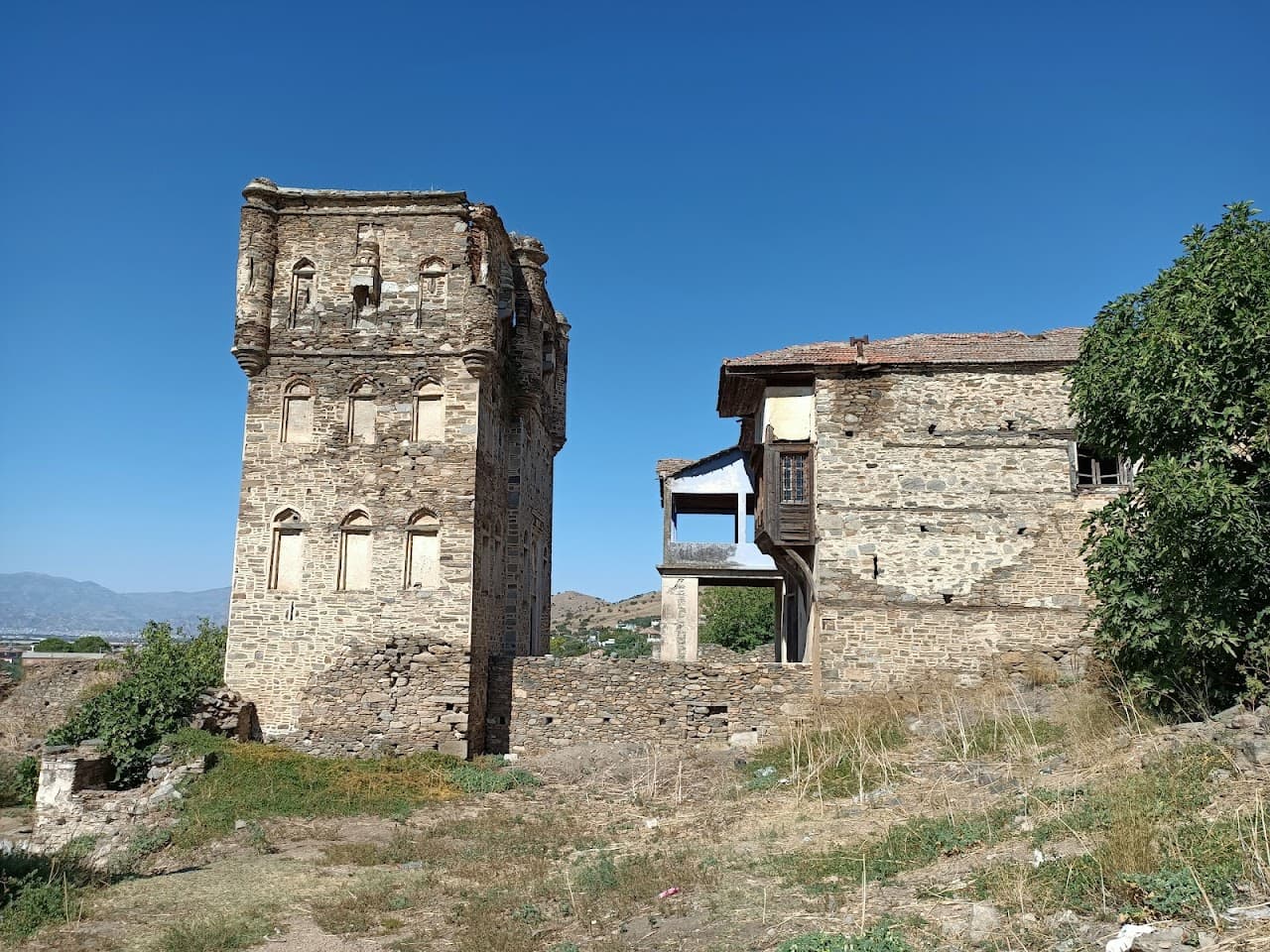 Arpaz Bizans Kalesi