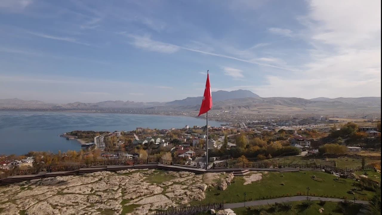 Edremit Kalesi