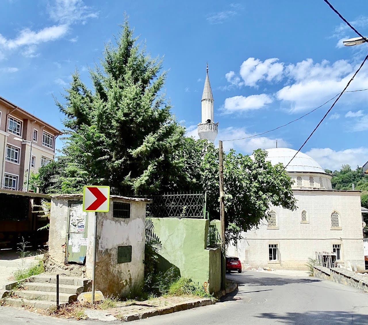 Salih Dede Kabri ve Haziresi