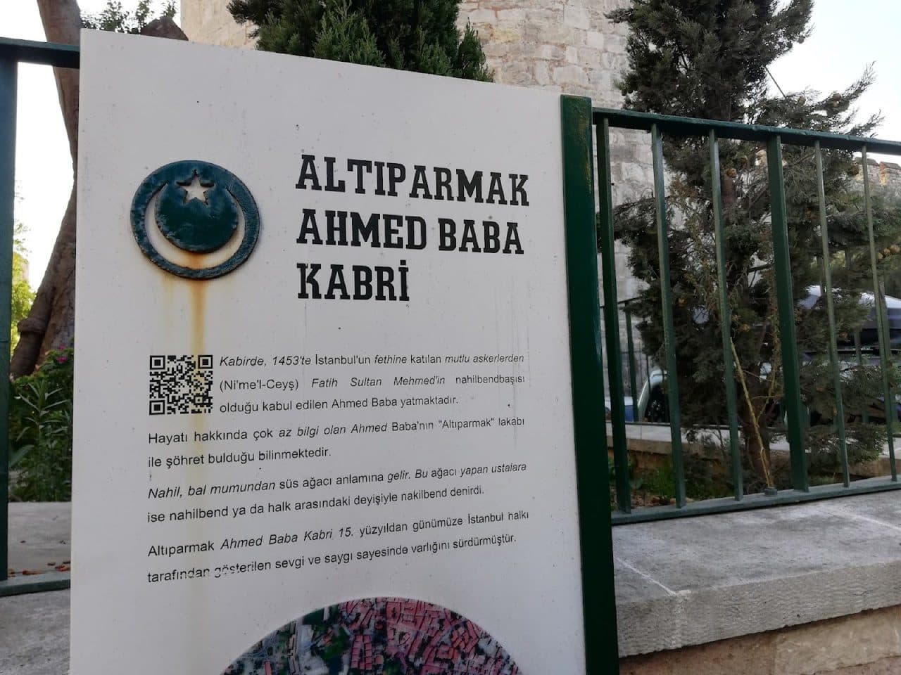 Altıparmak Ahmet Baba Kabri